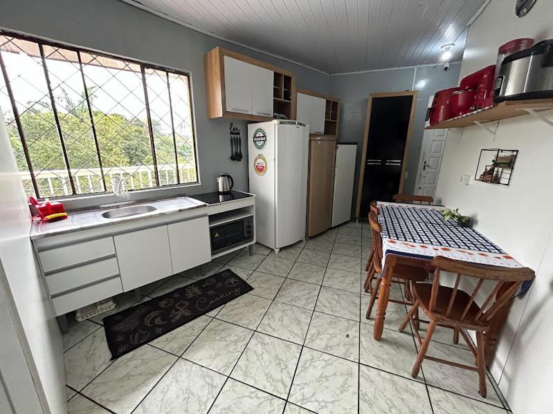 Quarto Mezanino Com Smarttv E Ar Itajai Exterior photo